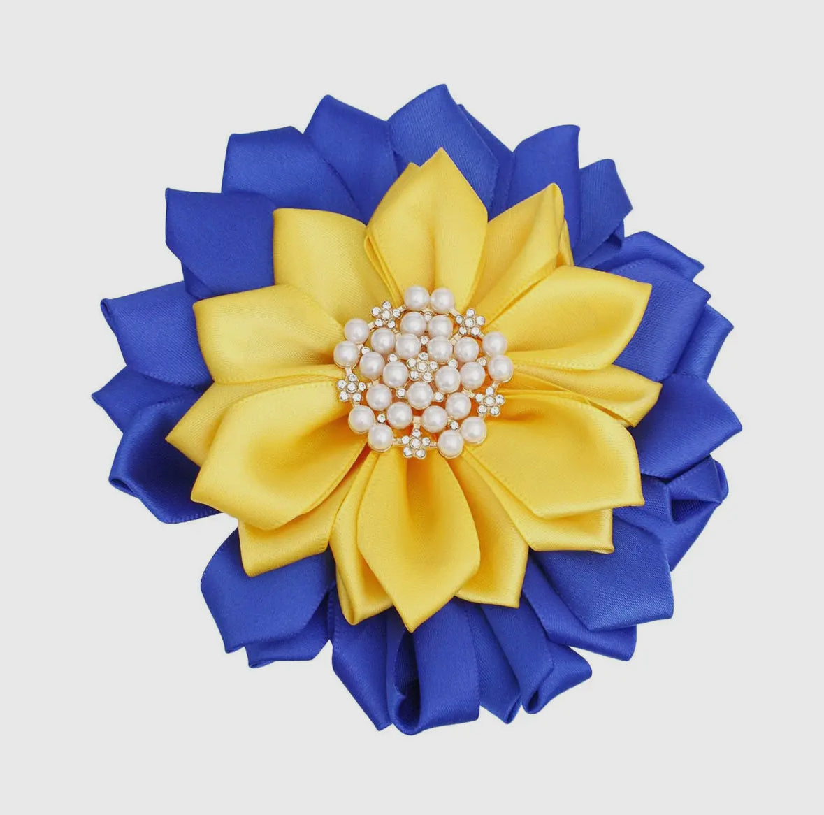 Flower Pearl Brooch Pin