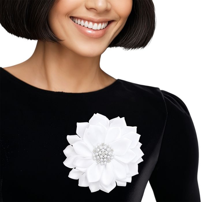 Flower Pearl Brooch Pin